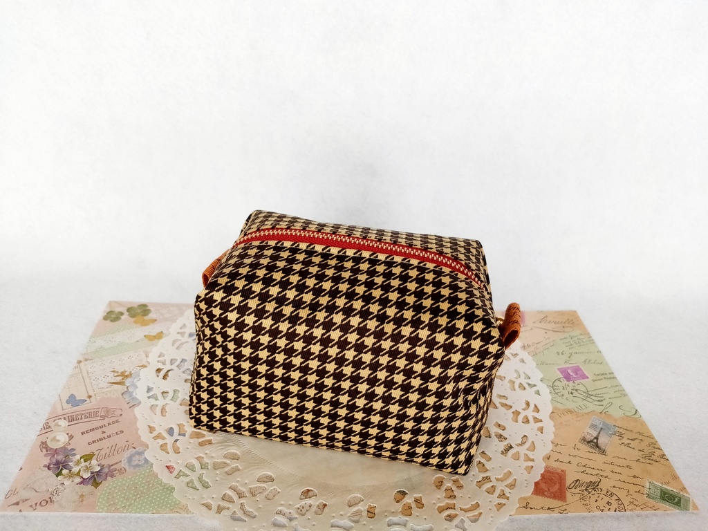 キャラメルポーチ(千鳥格子)