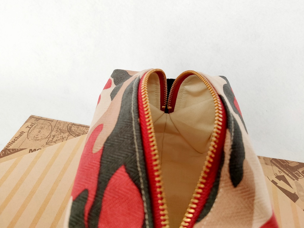 迷彩キャラメルポーチ(ブラウン)