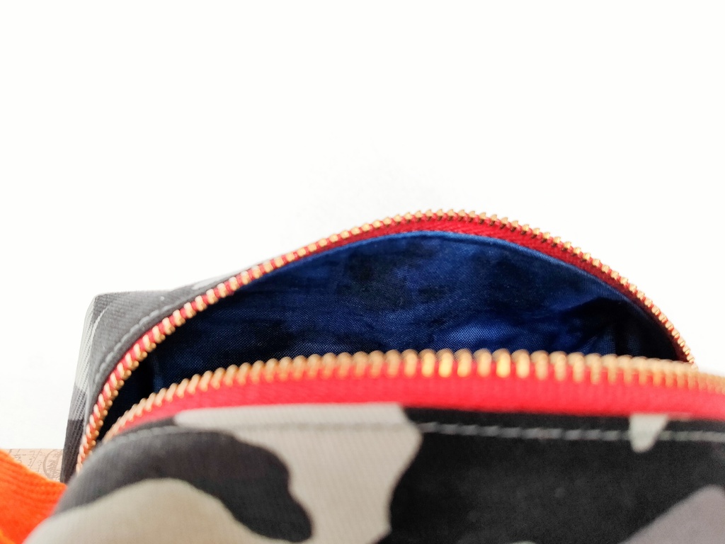 迷彩キャラメルポーチ(ブラック)