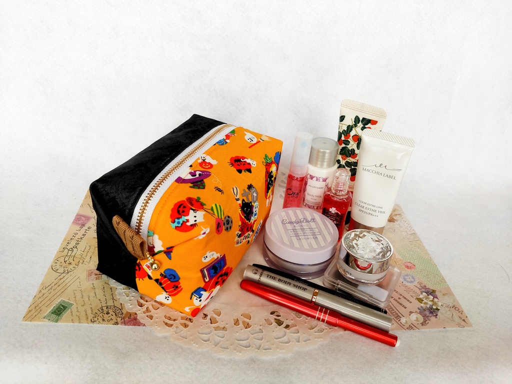 ハロウィンのキラキラ⭐キャラメルポーチ(ハロウィンパーティー)