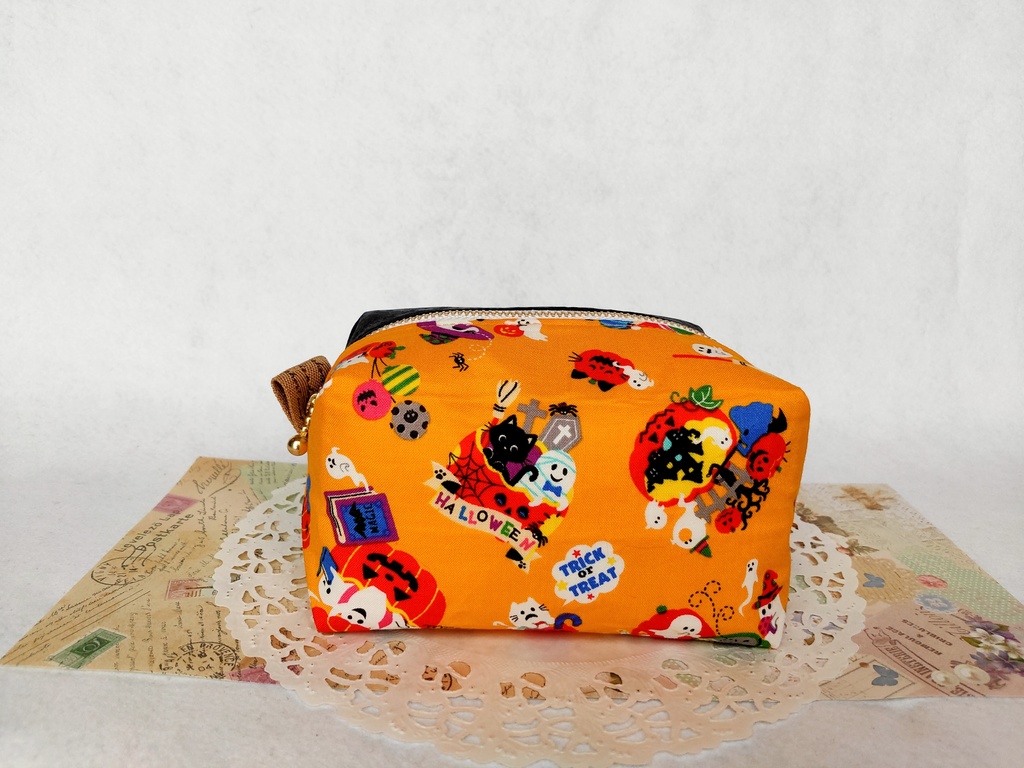 ハロウィンのキラキラ⭐キャラメルポーチ(ハロウィンパーティー)
