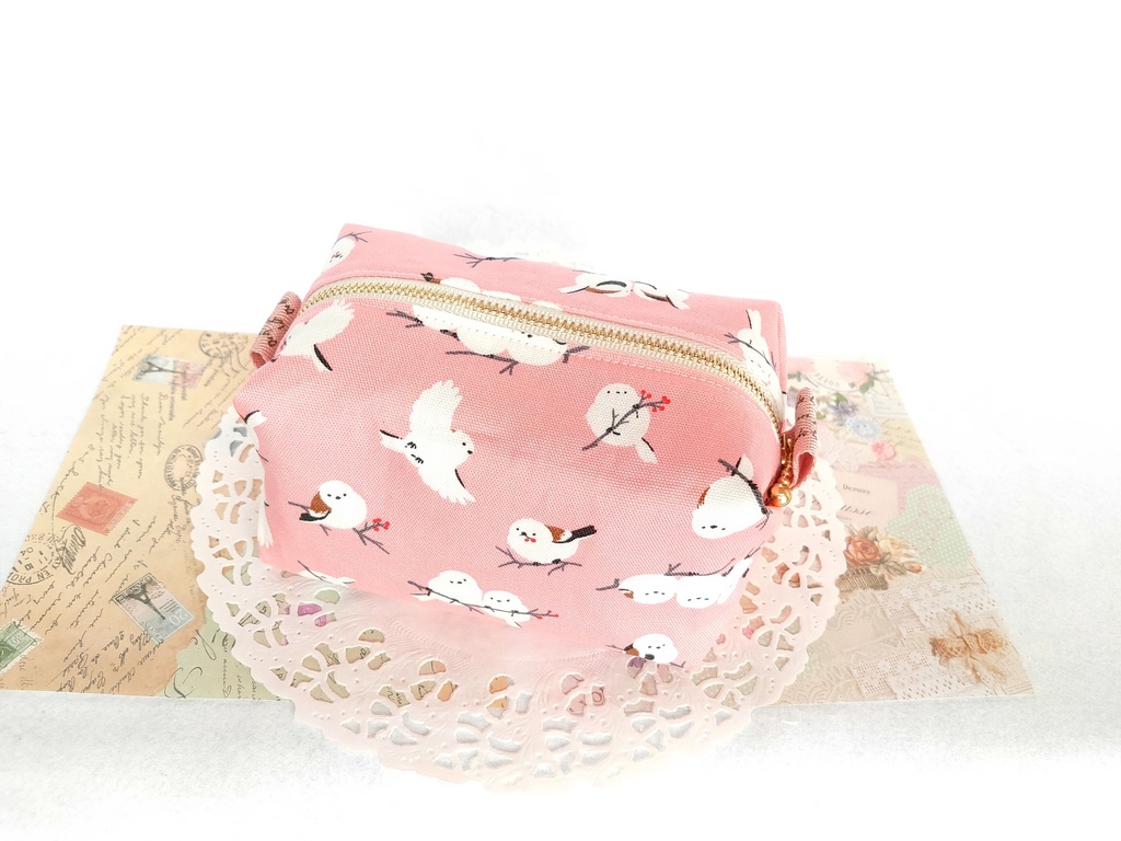 シマエナガのキャラメルポーチ