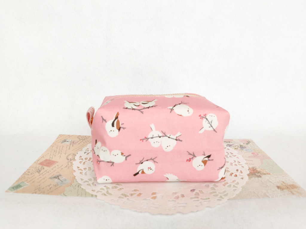 シマエナガのキャラメルポーチ