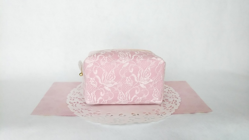 薔薇とレースのキラキラ☆キャラメルポーチ