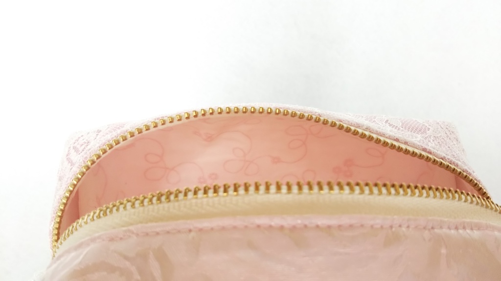 薔薇とレースのキラキラ☆キャラメルポーチ