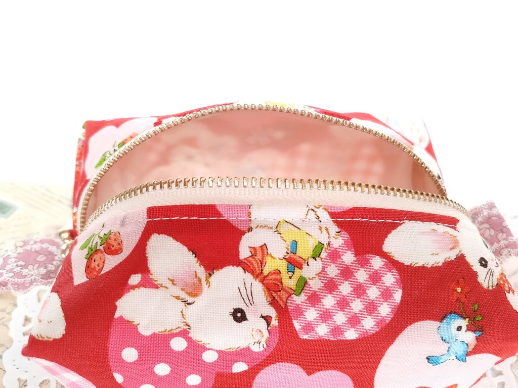 キャラメルポーチ(レトロ可愛いウサちゃん・ハート)