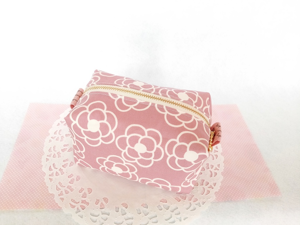 キャラメルポーチ(カメリア)