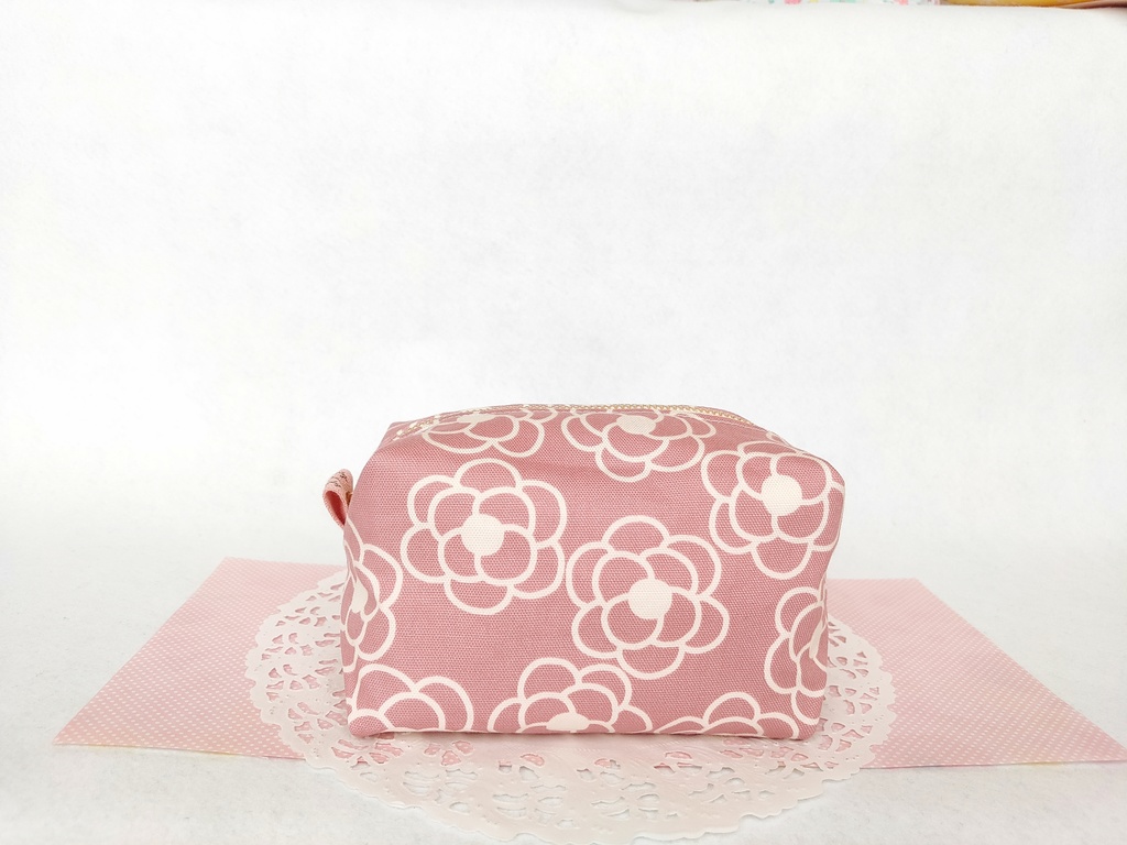 キャラメルポーチ(カメリア)