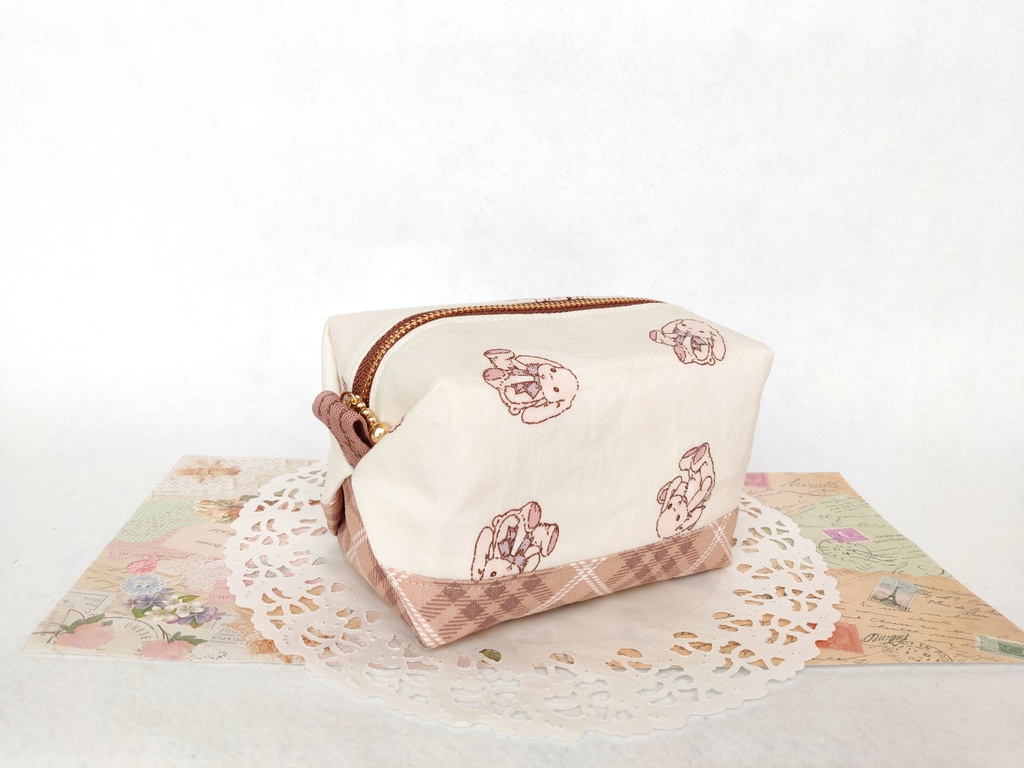 キャラメルポーチ(タータンチェックとうさぎ)