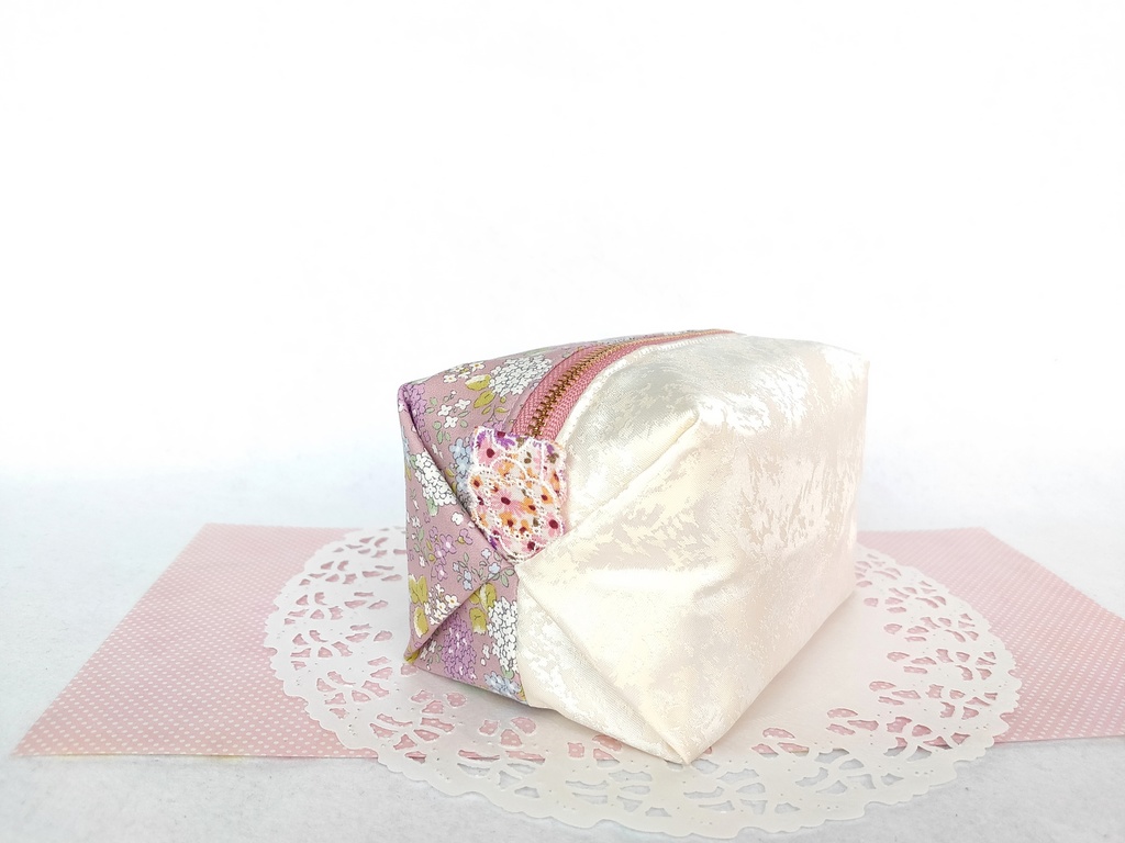 紫陽花のキラキラ☆キャラメルポーチ(パープル×アイボリー)