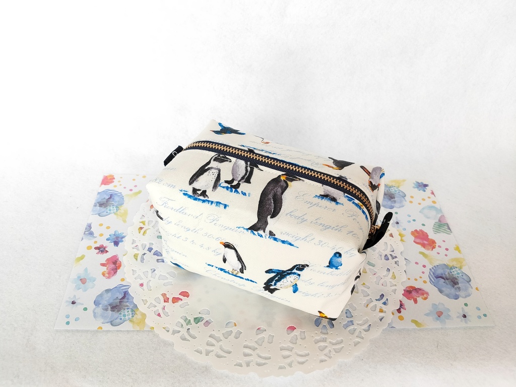 キャラメルポーチ(ペンギン)