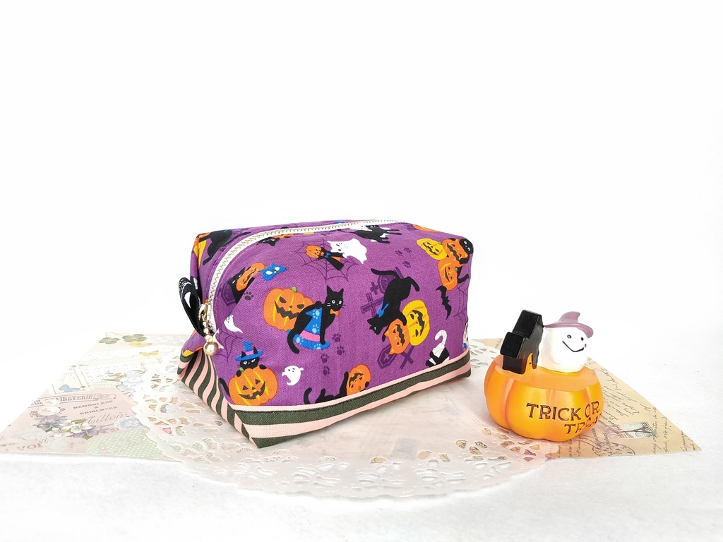 ハロウィン🎃キャラメルポーチ(パープル×ストライプ)