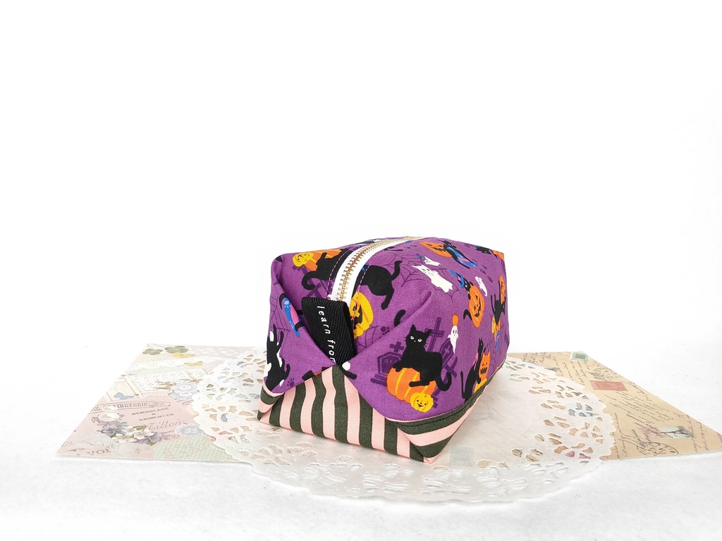 ハロウィン🎃キャラメルポーチ(パープル×ストライプ)