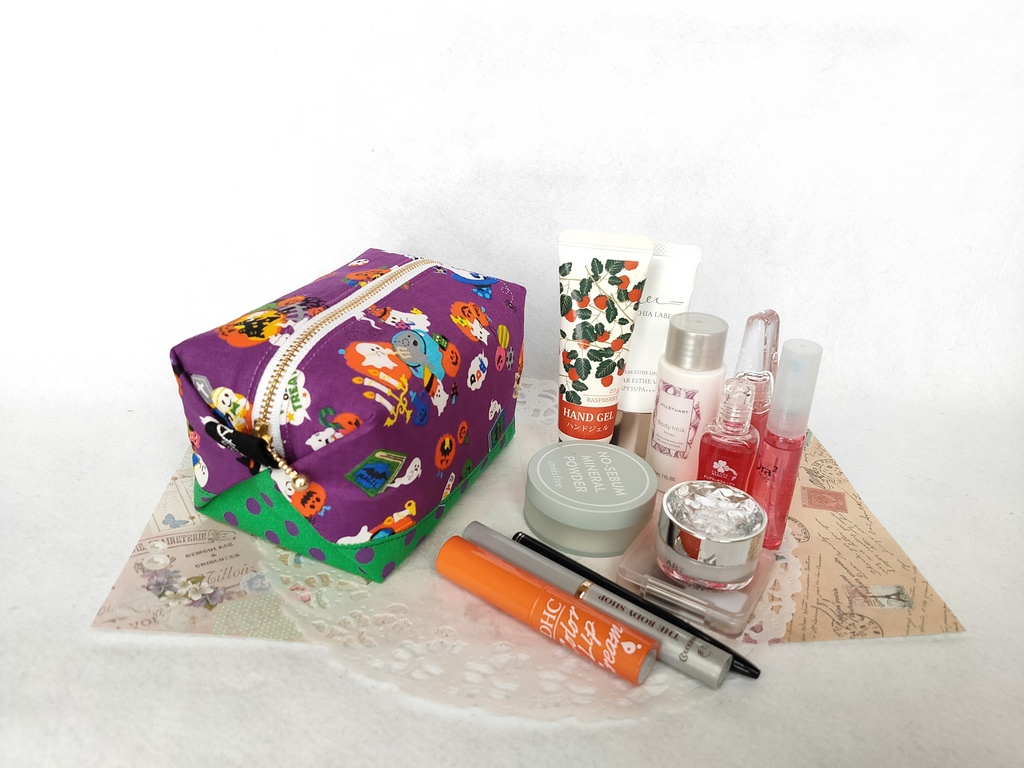 ハロウィン🎃キャラメルポーチ(パープル×ドット)