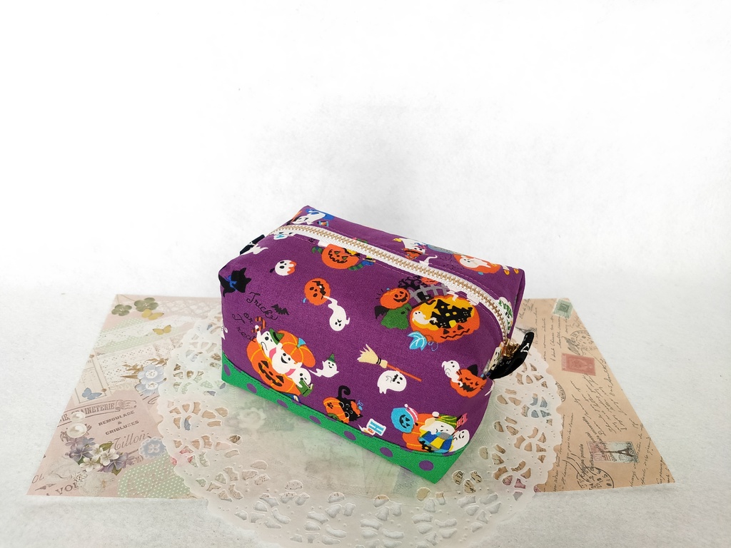 ハロウィン🎃キャラメルポーチ(パープル×ドット)