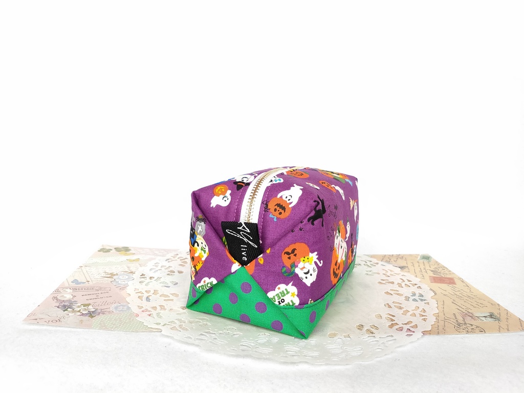 ハロウィン🎃キャラメルポーチ(パープル×ドット)