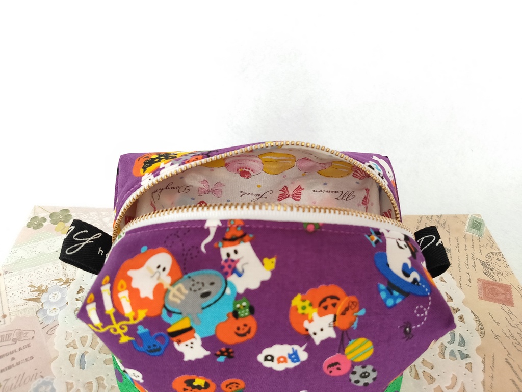 ハロウィン🎃キャラメルポーチ(パープル×ドット)