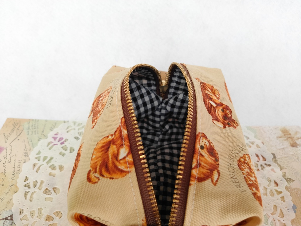 キャラメルポーチ(犬クロワッサン)