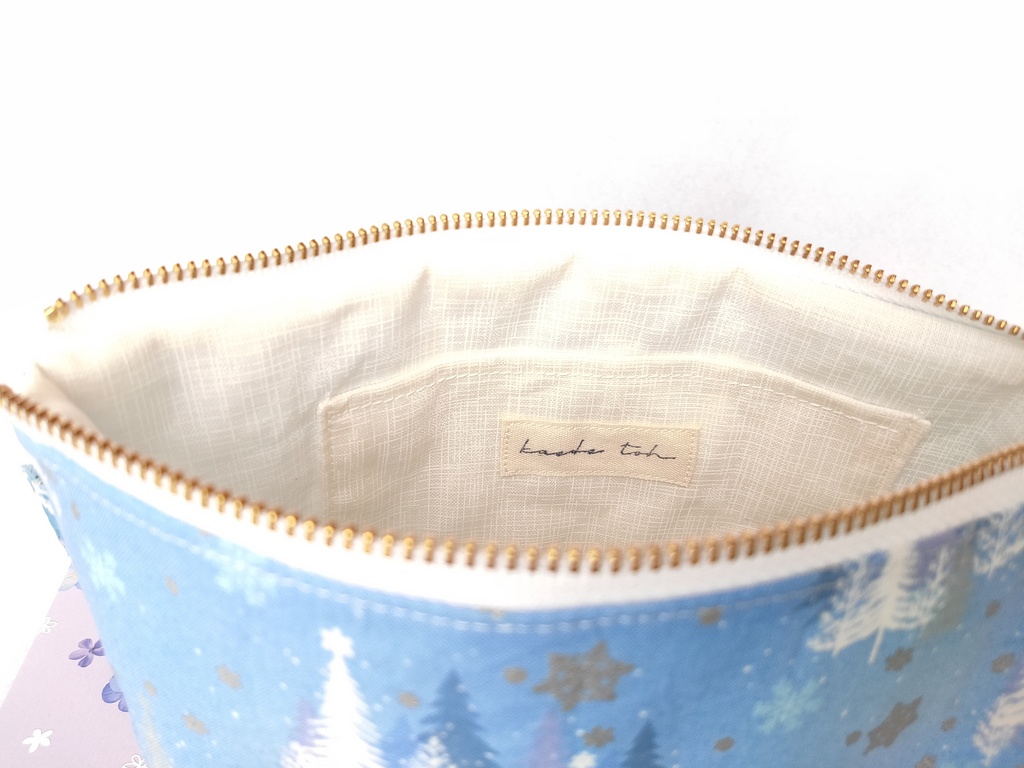 クリスマス🎄ファスナーポーチ(ツリーと雪の結晶・ブルー)