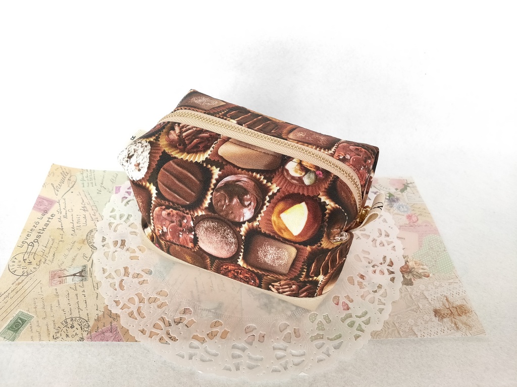 キャラメルポーチ(チョコレート・ヘーゼルナッツ)