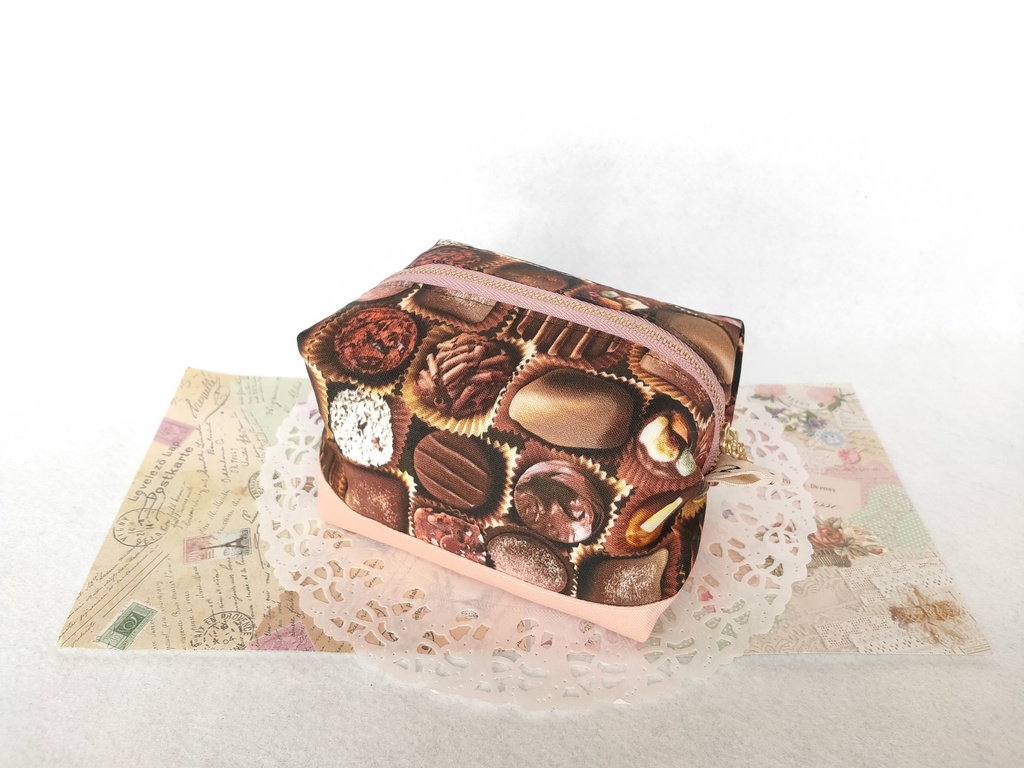 キャラメルポーチ(チョコレート・ストロベリー)