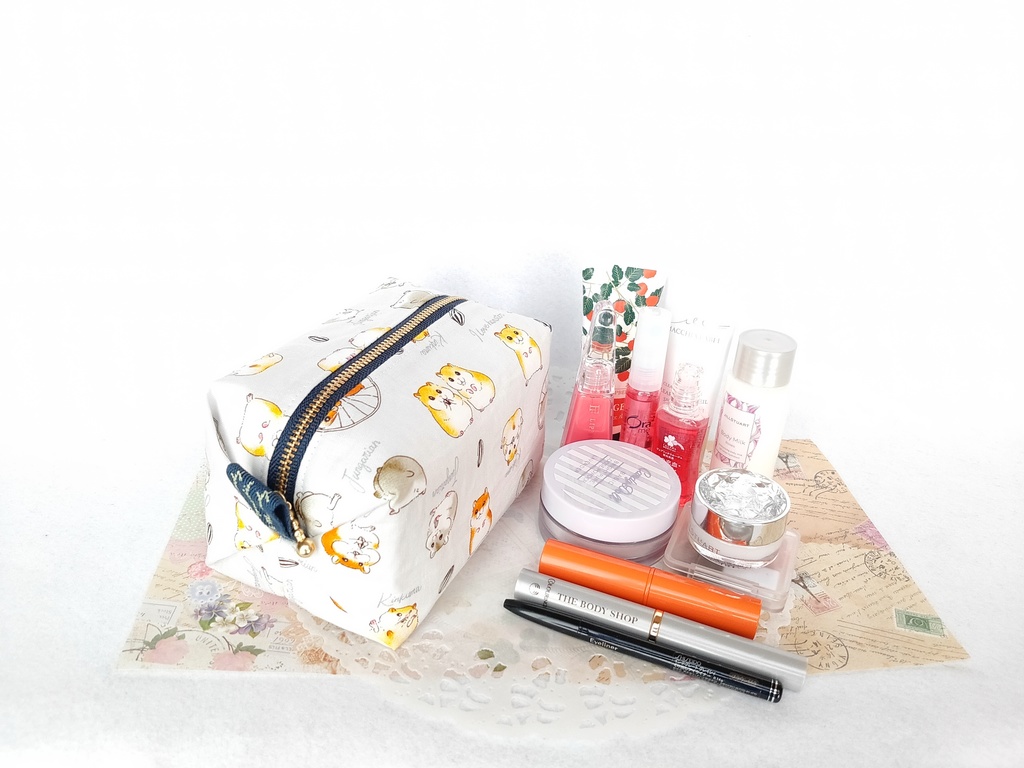 ハムスターのキャラメルポーチ(グレー)