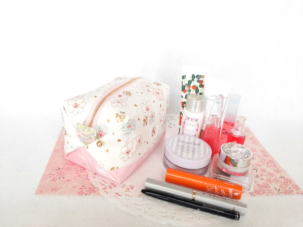 桜のキラキラ⭐キャラメルポーチ(ピンク)