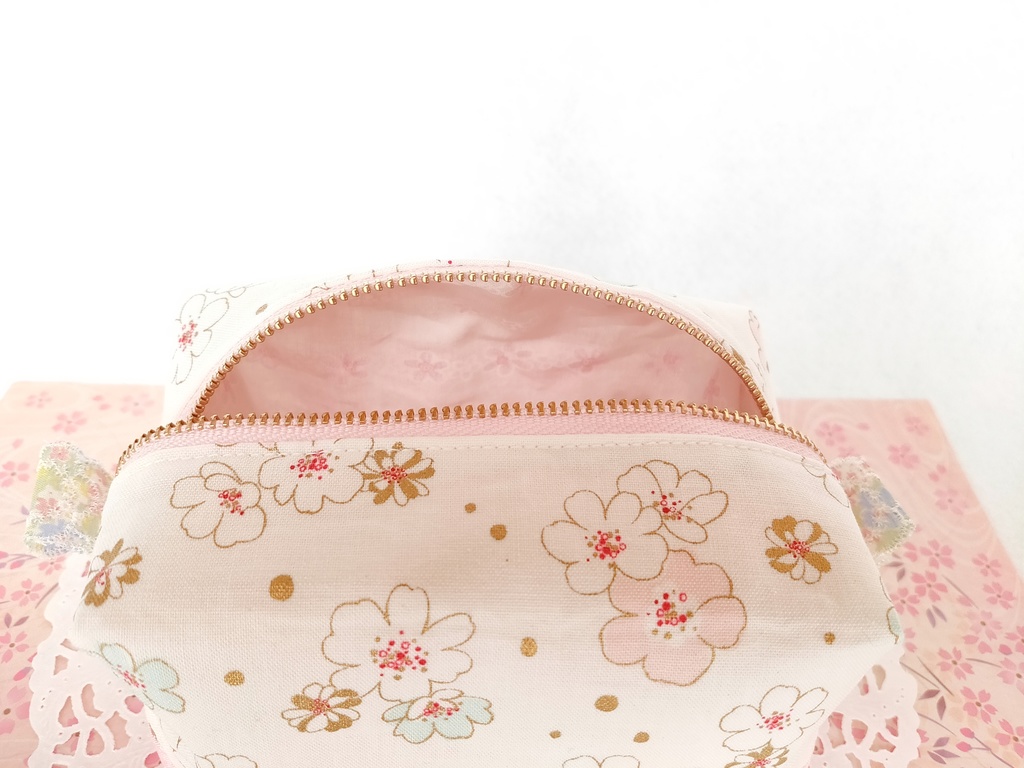 桜のキラキラ⭐キャラメルポーチ(ピンク)