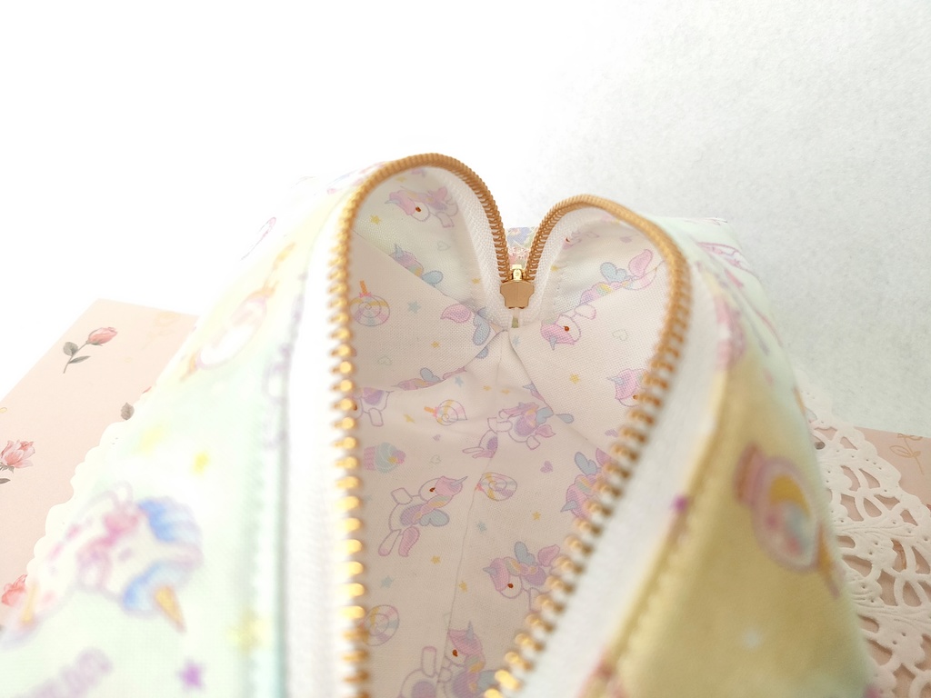 ゆめかわ❤︎キラキラ⭐キャラメルポーチ(おやすみユニコーン・ミント)