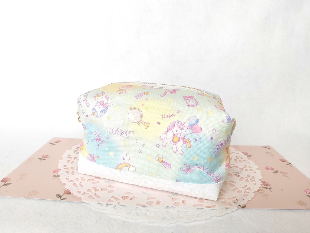 ゆめかわ❤︎キラキラ⭐キャラメルポーチ(おやすみユニコーン・ミント)