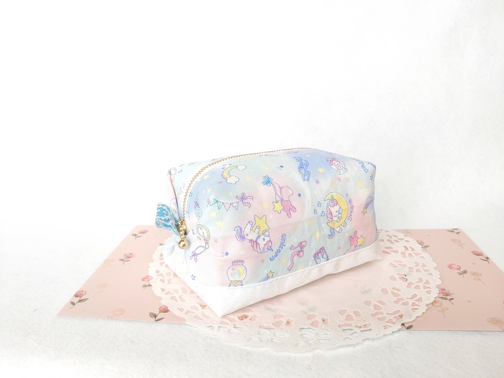 ゆめかわ❤︎キラキラ⭐キャラメルポーチ(おやすみユニコーン・ブルー)