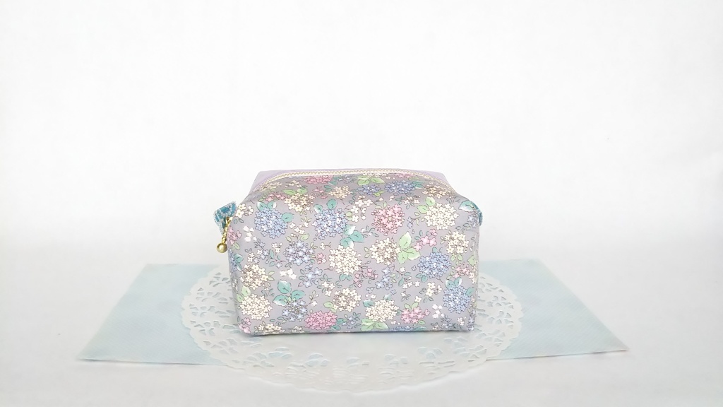 あじさいのキラキラ☆キャラメルポーチ(ブルーグレー×パープル)