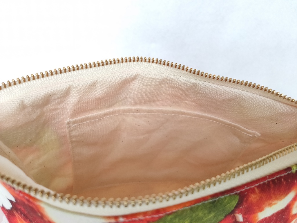 ファスナーポーチ(いちごバスケット)