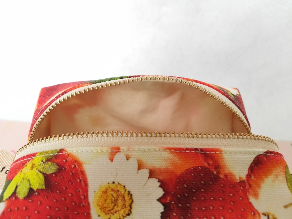 キャラメルポーチ(いちごバスケット)