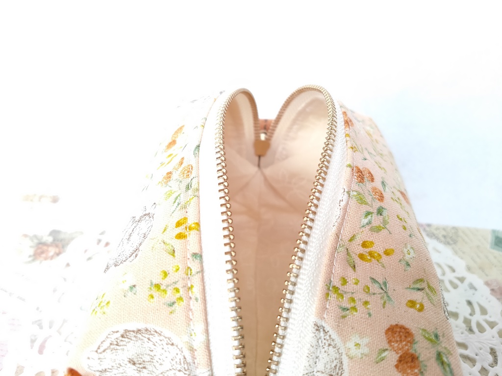 キャラメルポーチ(うさぎとラズベリー・イエロー)