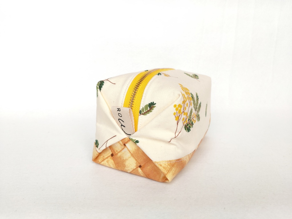 キャラメルポーチ(ミモザバスケット)