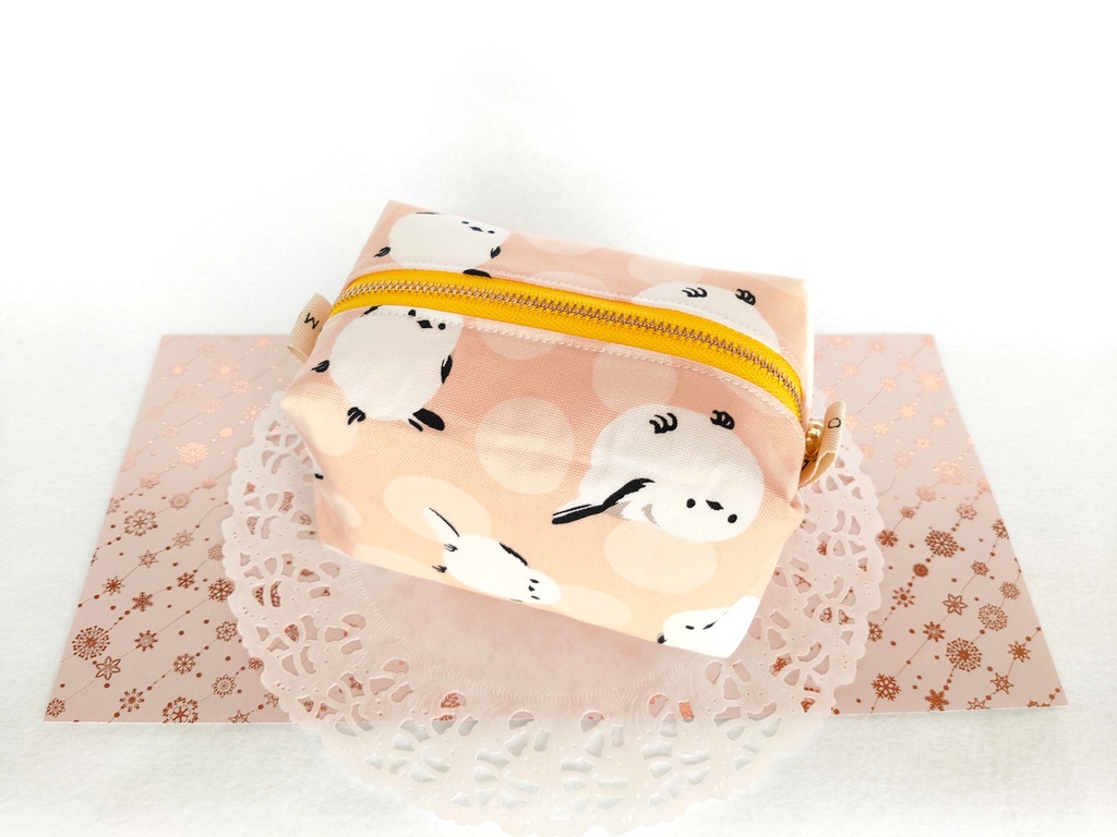 キャラメルポーチ(大きいシマエナガ・ペールオレンジ)