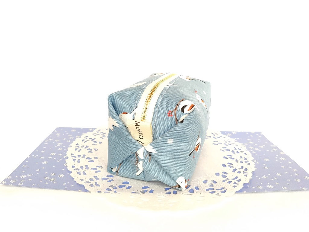 キャラメルポーチ(シマエナガ・くすみブルー)