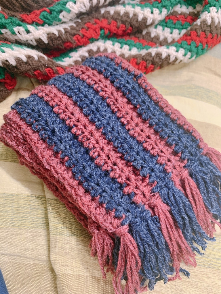 手編みマフラー