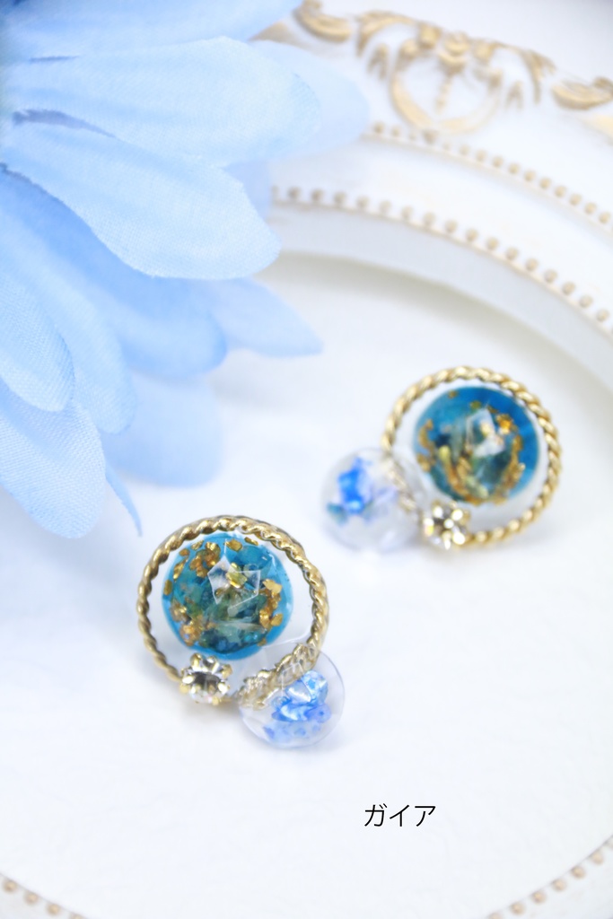 【BOOTHのみ頒布 値下げ】天然石封入耳飾り