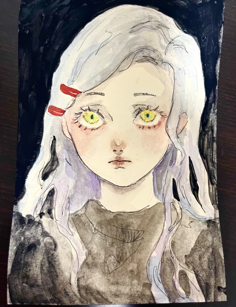 黄色い目の少女