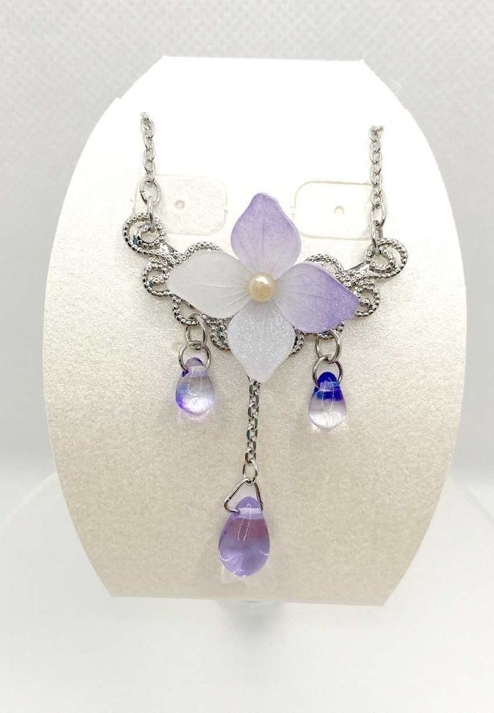紫陽花のネックレス