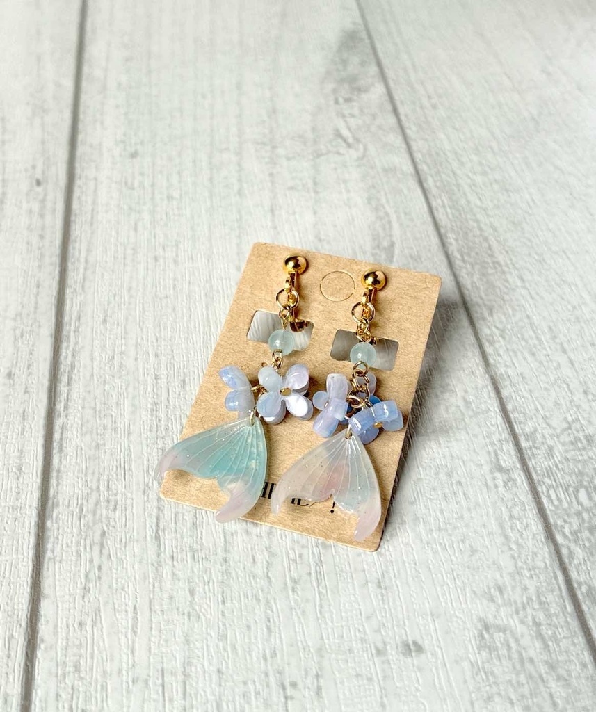 花魚のイヤリング・ピアス