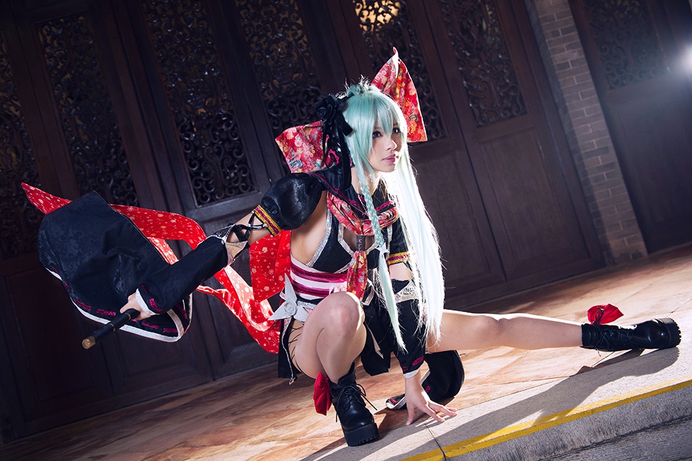 BeatmaniaIIDX SINOBUZ写真集「忍びきれない華」