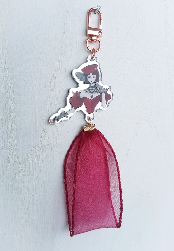 ワインレッドのレースドレス