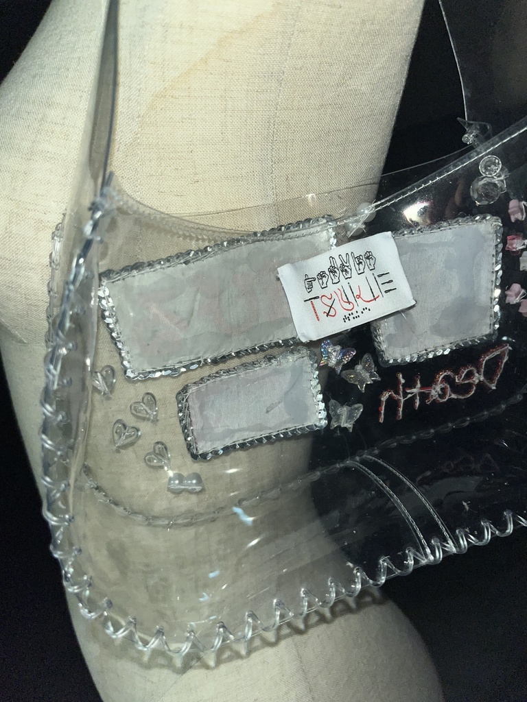 朽ちて滅びる手持ちバック Decay and Ruin Handbag