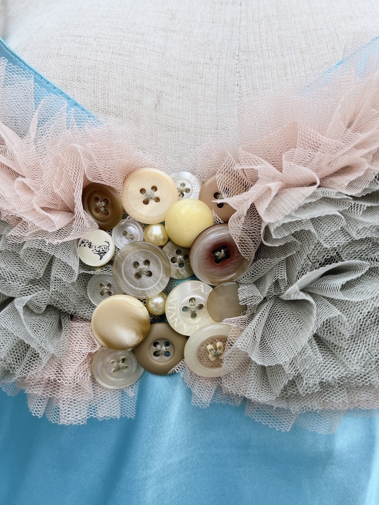 バレリーナの亡骸(グリーン×ベージュ) Remains of a Ballerina (Green × Beige)