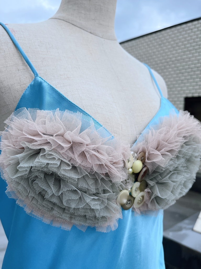 バレリーナの亡骸(グリーン×ベージュ) Remains of a Ballerina (Green × Beige)