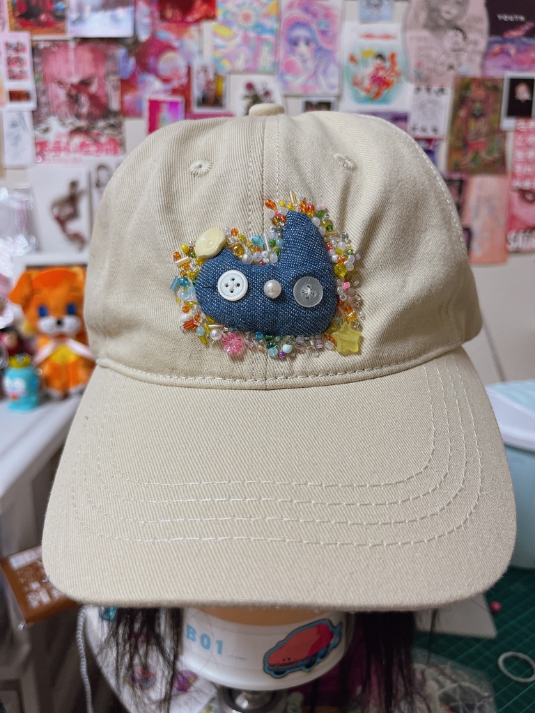 ごきげんな帽子2号(ベージュ) Cheerful Hat No.2 – Beige