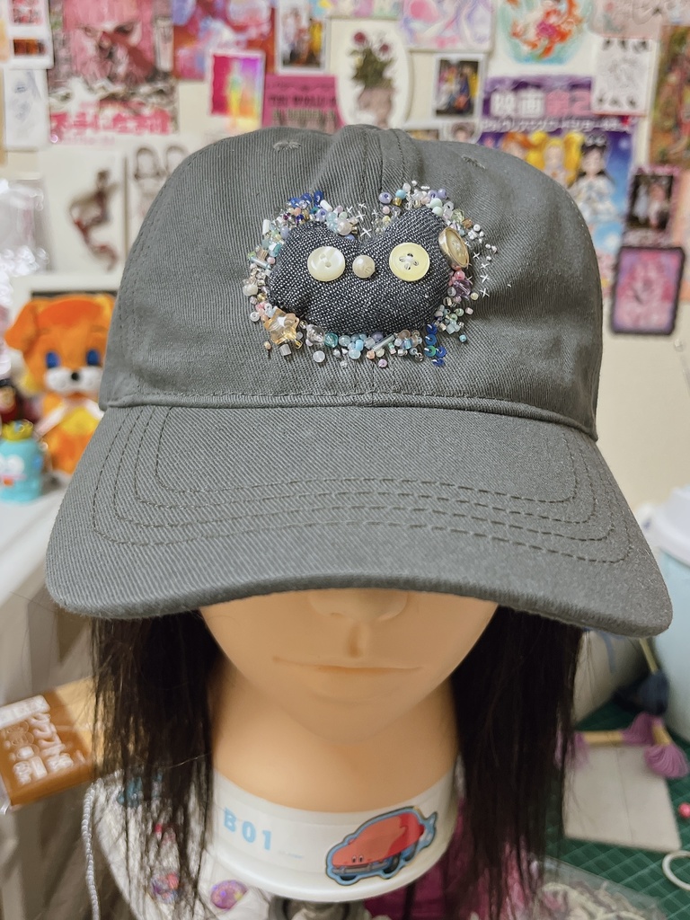 ごきげんな帽子3号(グレー) Cheerful Hat No.3 – gray